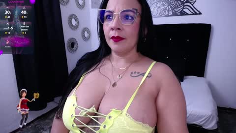 Isabella Di Prinzio online show from January 7, 1:06 am