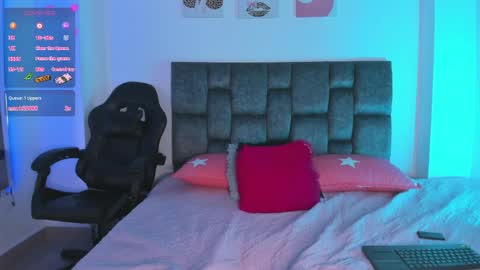 Isabella Moon9 online show from May 14, 4:16 pm