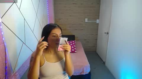 isabella_roseee online show from November 17, 7:49 pm