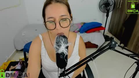 Isabella online show from November 20, 11:35 pm