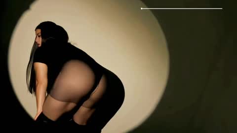 Isabella White online show from April 15, 7:58 pm