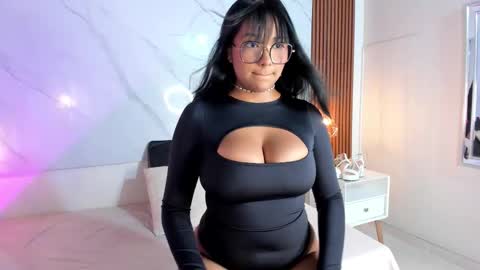 Snapshot of isabella_zc chatting on September 8, 7:57 pm isabella zc online show from September 8, 7:57 pm