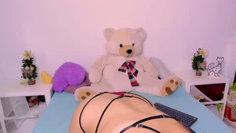 Snapshot of isabellaacruz chatting on January 2, 11:27 pm ISABELLA online show from January 2, 11:27 pm