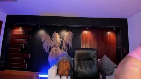 Isabella  Everyday From 0530 to 1430 Col Time online show from November 9, 1:58 pm