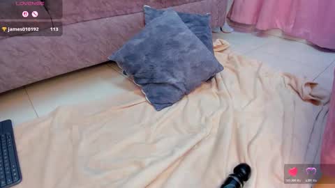    v online show from March 5, 10:08 pm