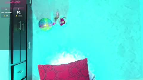 Instagram soybella01  online show from May 12, 6:06 pm