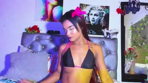 isabellalov online show from September 26, 7:44 pm