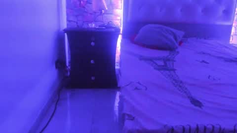 Isabella anal squirt latina colombian paisa online show from March 1, 2:48 am