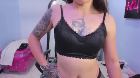 isebella online show from May 15, 6:37 pm