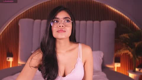 Isa  online show from March 5, 4:32 am