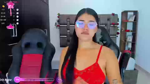 Snapshot of isabelreyes_ chatting on September 11, 2:18 pm Hi mi name is Isabel online show from September 11, 2:18 pm