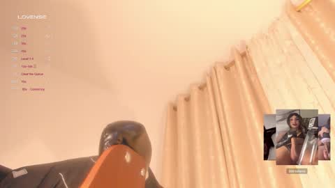 Isabel M online show from November 6, 10:24 pm