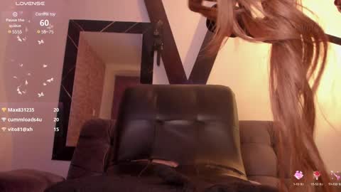 Isabel M online show from February 4, 12:19 am