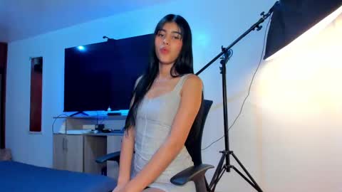 isadamorex online show from September 16, 4:54 pm