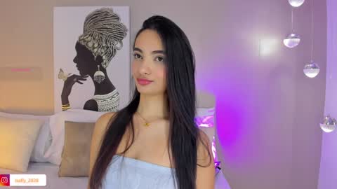 Snapshot of isamonroee chatting on February 7, 9:26 pm Isa Monroee online show from February 7, 9:26 pm