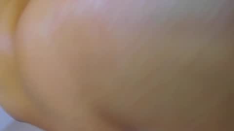 Snapshot of isamonroee chatting on January 18, 2:03 am Isa Monroee online show from January 18, 2:03 am