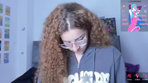 Isabela  online show from March 5, 3:40 am