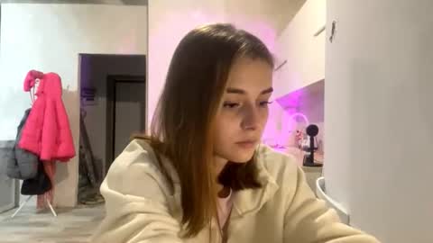 Issa online show from November 19, 8:18 pm