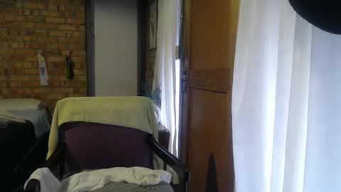 isis online show from December 15, 10:39 pm