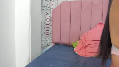 isis_stark online show from October 25, 9:15 pm