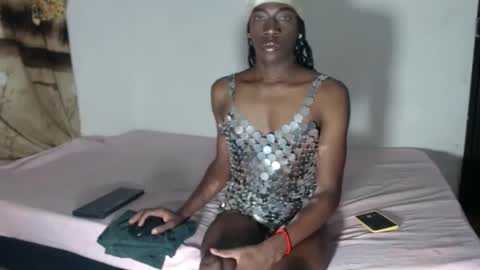 isismcclain online show from September 24, 5:03 am