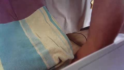 islandforfun online show from January 15, 7:34 pm