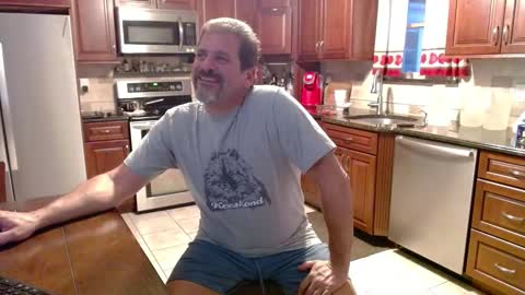 Snapshot of islandguy70 chatting on September 19, 10:57 pm Jim online show from September 19, 10:57 pm