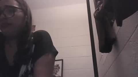 Snapshot of islandmilf777 chatting on January 18, 12:15 pm BiancaRose online show from January 18, 12:15 pm