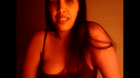 Snapshot of islandmilf777 chatting on November 1, 1:43 pm BiancaRose online show from November 1, 1:43 pm