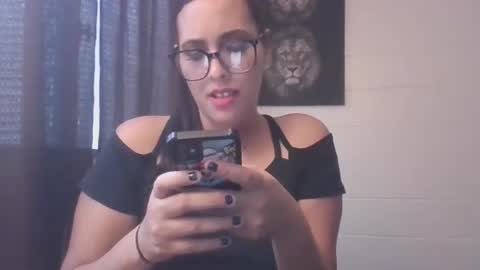 Snapshot of islandmilf777 chatting on January 15, 2:27 am BiancaRose online show from January 15, 2:27 am