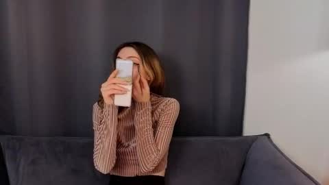 Emilia online show from February 19, 6:23 am