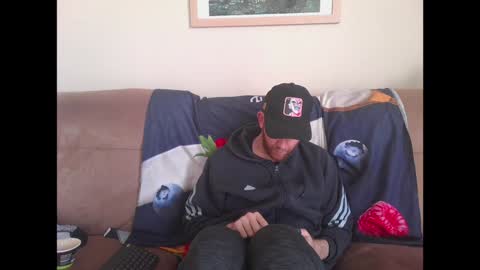 Tall Jewish Ginger DOM online show from December 22, 11:00 am