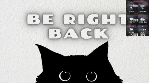 Issie online show from April 11, 7:40 pm