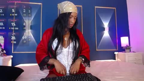 Snapshot of issyrosse chatting on January 16, 12:09 pm Isabelle online show from January 16, 12:09 pm