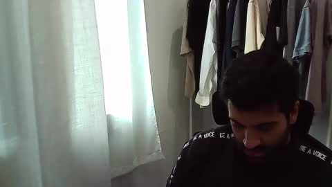 italianboybcn online show from September 25, 8:54 am