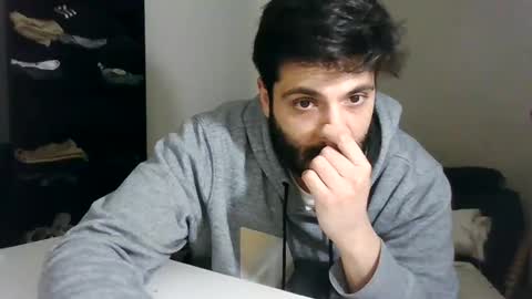 italianboybcn online show from January 11, 11:12 am