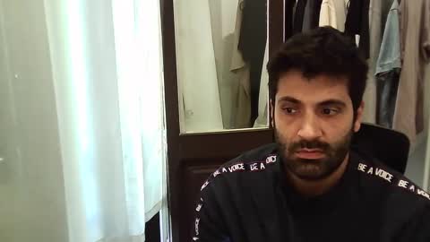 italianboybcn online show from September 26, 8:55 am