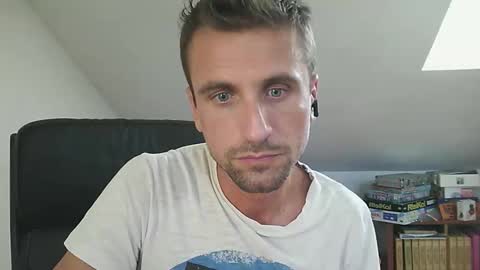 Snapshot of italiano116116 chatting on September 9, 2:50 pm italiano116116 online show from September 9, 2:50 pm