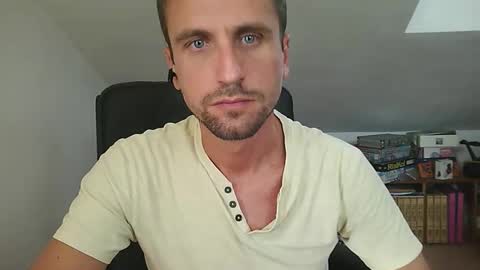 Snapshot of italiano116116 chatting on September 17, 8:40 am italiano116116 online show from September 17, 8:40 am