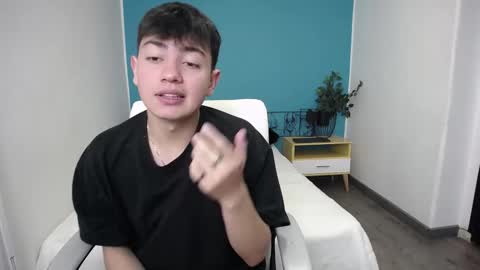 Snapshot of ithan__ chatting on September 21, 1:48 pm ithan__ online show from September 21, 1:48 pm