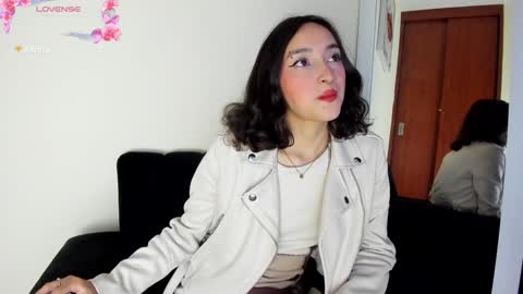 Snapshot of its__angelica_ chatting on January 30, 10:51 pm Angelica online show from January 30, 10:51 pm