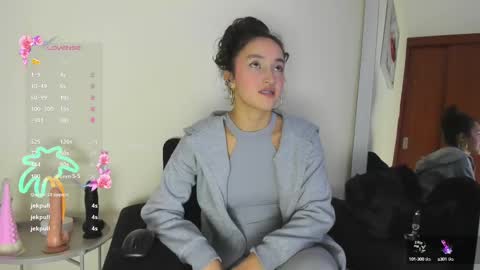 Snapshot of its__angelica_ chatting on September 13, 10:34 pm Angelica online show from September 13, 10:34 pm