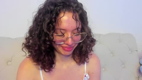 Maria online show from January 22, 1:32 pm