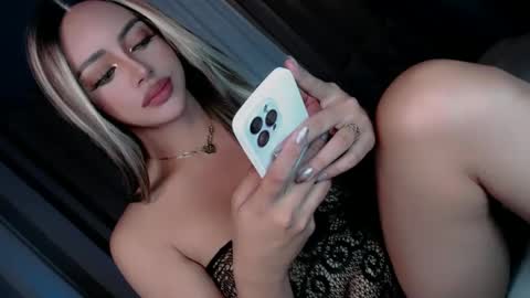 Snapshot of its_me_cataleya chatting on March 7, 1:09 am Cataleya Rogers online show from March 7, 1:09 am