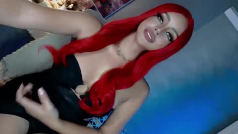 Snapshot of its_me_cataleya chatting on February 10, 5:14 am Cataleya Rogers online show from February 10, 5:14 am