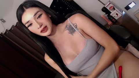 Snapshot of its_me_khalifa chatting on January 25, 6:13 pm MARIA LABO online show from January 25, 6:13 pm