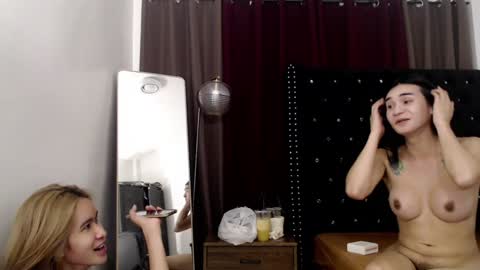 Snapshot of its_me_khalifa chatting on January 14, 2:00 pm MARIA LABO online show from January 14, 2:00 pm