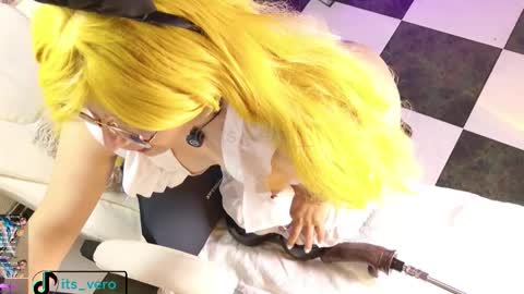 Fansly and Instagram Its vero   online show from March 6, 8:35 am