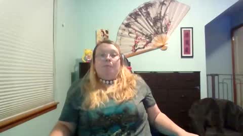 Itsglitchh222 online show from September 15, 4:03 am