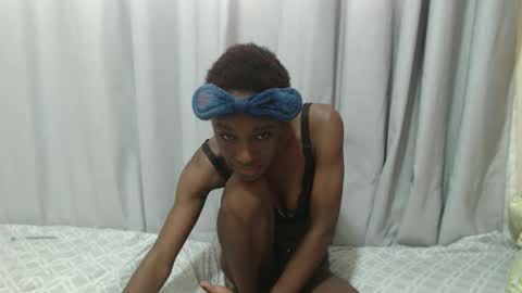 Laynne online show from October 11, 12:21 pm